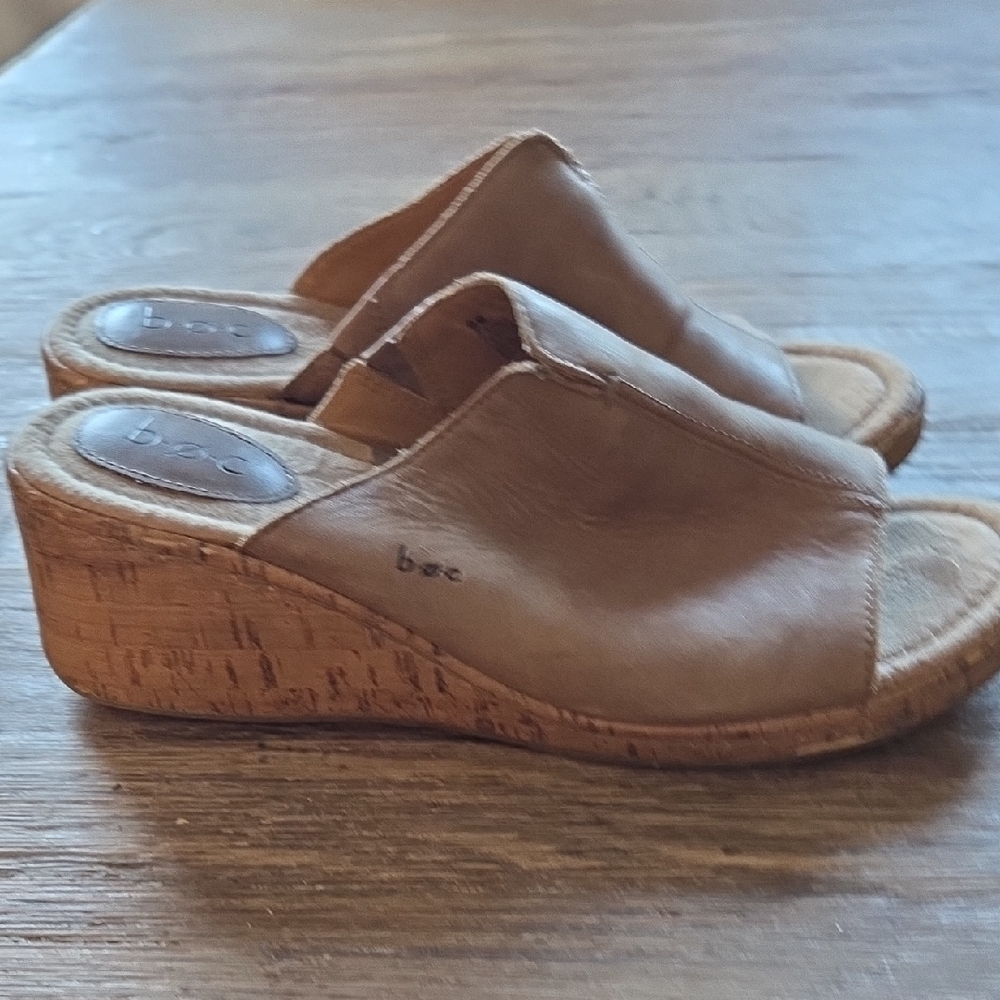 BOC Women's Beige Wedge Sandals
